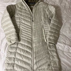 Mountain Hardwear long off-white Medium coat